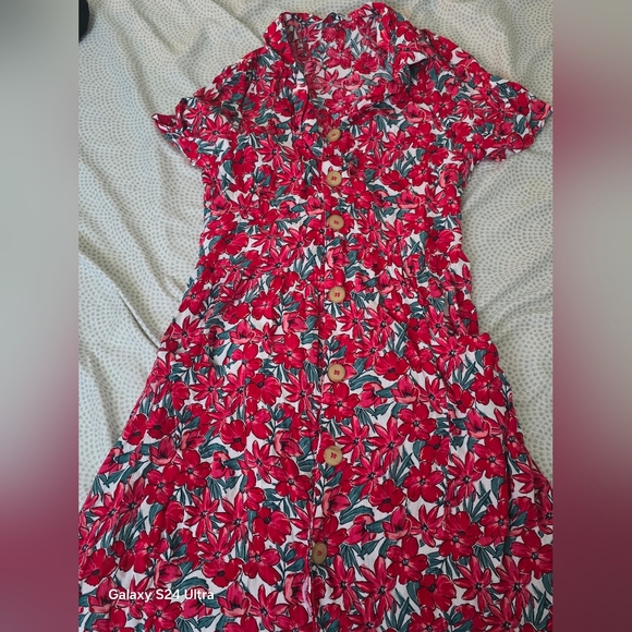 Dress - Picture 1 of 3